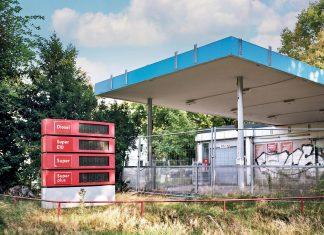 Spain Slashes Fuel VAT to 10% Amid Middle East Tensions Fuel pump display showing petrol and diesel prices at service station reflecting VAT changes and energy market conditions